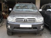 Bán Toyota Fortuner đời 2010, màu xám 