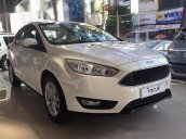 Bán xe Ford Focus đời 2018, màu trắng 