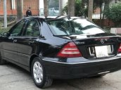 Bán Mercedes C200 2004, màu đen 