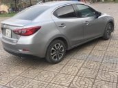 Bán gấp Mazda 2 1.5AT đời 2016, màu bạc