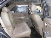 Bán Toyota Fortuner 2.5G đời 2010, màu xám