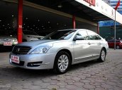 Cần bán lại xe Nissan Teana đời 2010, màu bạc, nhập khẩu nguyên chiếc chính chủ, giá 550tr