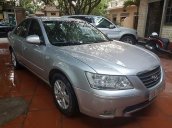 Chính chủ bán xe Hyundai Sonata đời 2009, màu bạc, nhập khẩu