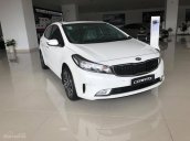 Bán Kia Cerato sản xuất 2018, màu trắng, giá tốt nhất Tây Ninh - hỗ trợ vay 80%. Hotline: 0938907127 Trí