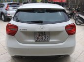 Bán Mercedes năm 2013, màu trắng, xe nhập, giá chỉ 860 triệu