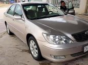 Chính chủ bán xe Toyota Camry đời 2002, màu hồng phấn