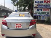 Cần bán lại xe Toyota Vios 1.5E đời 2015, màu bạc 