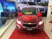Cần bán Chevrolet Cruze LT sản xuất 2018, màu đỏ