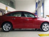 Cần bán Chevrolet Cruze LT sản xuất 2018, màu đỏ