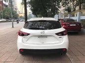 Bán Mazda 3 năm 2015, màu trắng chính chủ