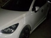 Bán Mazda 2 AT 1.5L mua 08/2016, màu trắng, 480tr