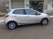 Cần bán xe Mazda 2 sản xuất 2011, màu bạc