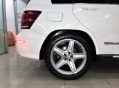 Cần bán xe Mercedes GLK 250 AMG 4Matic 2.0AT sản xuất 2014, màu trắng