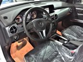 Cần bán xe Mercedes GLK 250 AMG 4Matic 2.0AT sản xuất 2014, màu trắng