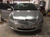 Bán xe Toyota Vios năm 2010, màu bạc  