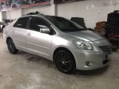 Bán xe Toyota Vios năm 2010, màu bạc  