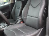 Bán xe Peugeot 408 AT SX 2014, đăng kí T4/2017, màu bạc, nội thất đen, xe nhập