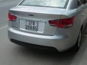 Bán xe Kia Forte đời 2010, màu bạc như mới