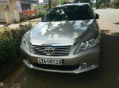 Bán Toyota Camry đời 2014, giá 920tr