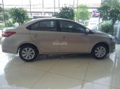 Cần bán xe Toyota Vios E số sàn 2018, màu vàng cát