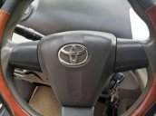 Bán xe Toyota Vios E đời 2011, màu bạc số sàn