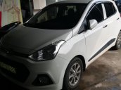 Cần bán xe Hyundai i10 1.2 AT 2015, màu trắng, nhập khẩu