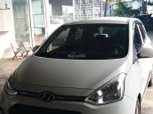 Cần bán xe Hyundai i10 1.2 AT 2015, màu trắng, nhập khẩu