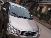 Chính chủ bán xe Toyota Innova E đời 2013, màu vàng cát