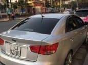 Cần bán xe Kia Cerato đời 2010, màu bạc 