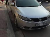 Cần bán xe Kia Cerato đời 2010, màu bạc 