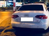 Bán Audi A4 đời 2010, màu trắng, xe nhập, giá 915tr