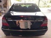 Bán Mercedes E200 đời 2008, màu đen, 570tr