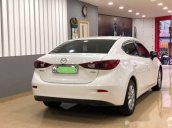 Gia đình bán xe Mazda 3 1.5 đời 2015, màu trắng