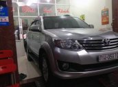 Cần bán lại xe Toyota Fortuner AT đời 2012, 700tr