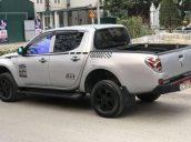 Bán Mitsubishi Triton đời 2009, màu bạc chính chủ