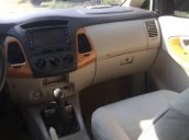 Cần bán Toyota Innova G đời 2010, màu bạc