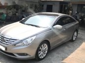 Bán ô tô Hyundai Sonata 2.0AT đời 2011, màu bạc, nhập khẩu Hàn Quốc, giá chỉ 585 triệu