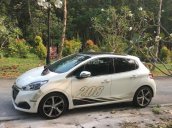 Cần bán Peugeot 208 2016, màu trắng, nhập khẩu, giá tốt