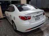 Bán Hyundai Avante đời 2016, màu trắng, giá tốt
