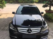 Bán xe Mercedes C200 2012, màu đen 