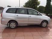 Bán xe Toyota Innova G đời 2011, màu bạc chính chủ, giá tốt