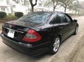 Bán xe Mercedes E200 đời 2008, màu đen, đi đúng 11 vạn