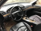 Bán xe Mercedes E200 đời 2008, màu đen, đi đúng 11 vạn