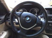 Cần bán BMW X6 2010 màu đỏ full option, odo 37.000km