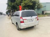 Bán Toyota Innova đời 2015, màu bạc như mới