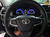 Cần bán Toyota Camry 2016, màu đen