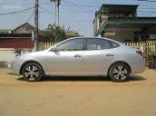 Cần bán Hyundai Elantra đời 2009, màu bạc còn mới