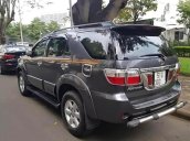 Cần bán lại xe Toyota Fortuner 2.7V 4x4 AT đời 2009, màu xám chính chủ