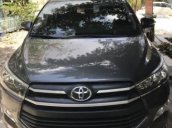 Cần bán xe Toyota Innova E đời 2017, màu xám