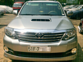 Bán Toyota Fortuner G 2016, màu bạc, giá 910tr